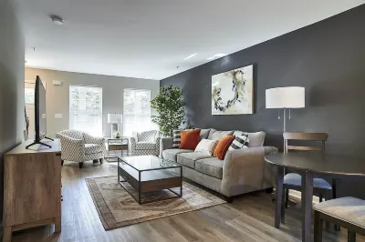 New Condo! Minutes from Sand Springs Golf Course & Wedding/Event Venue