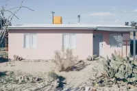 Pink, Architect-Appointed House! 3 min from JTNP. Hotels near 29 Palms Art Gallery