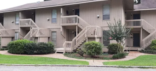 DAPHNE -  MOBILE BAY CONDO - Great location