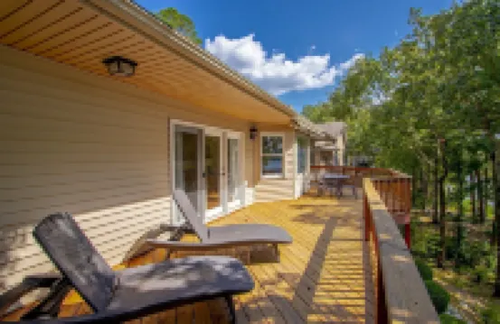 Spacious Lake View Home - Pet Friendly - Private Dock