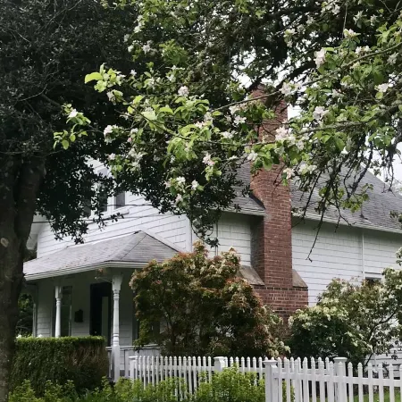Vashon Farmhouse