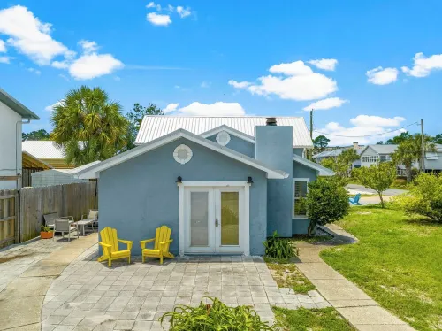 Snowbirds 20% Off 7+Nights! One Step Entry~Walk 2 the Beach~King Beds~Dogs~Quiet Hotels in Lower Grand Lagoon