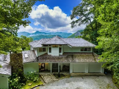 Whiteside Perch - Updated Home w/ Huge Views! Close to Everything! 트레일헤드 포르 옐로 마운틴 트레일 주변 호텔