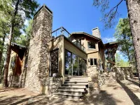 Torreon Luxury Cabin, 4000 Sq Ft on 1st green Golf Course/Creek/ Family friendly
