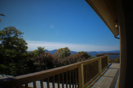 2 bedroom with breathtaking views