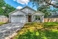New build 4-bedroom house with fast WiFi and AC in peaceful North Charleston