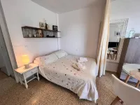 Cozy studio with AC and WiFi in adorable AN