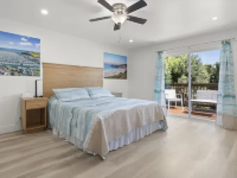 Spacious Coastside Home! Hotels in Moss Beach