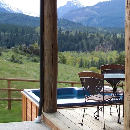 Authentic Quaint Log Cabin on 2400 Private Acres w/ Stellar Views & Hot Tub