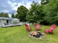 Lake views, comfort/nature @ The Castle Hill Hotels in Cambridge Township