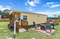 Cabin #2 A Joyful Place 5 Star Adult Resort  minutes from scalloping & fishing
