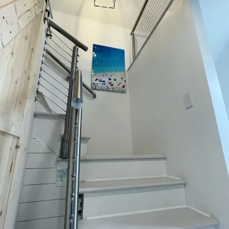 Newly renovated house in Brandt Point, right near town and Children's Beach