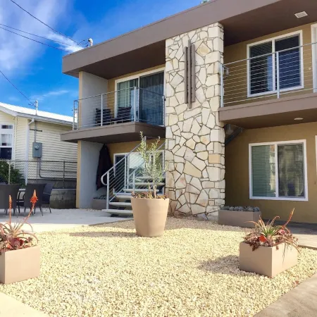 Lower Unit-  Steps to the Beach, Walk to Village