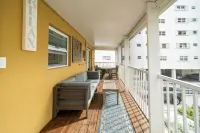 1BRM/1BA /Intracoastal View Terrace on the Beach and Boardwalk