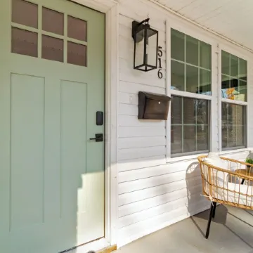 Uptown Haven: Stylish Stay Near Downtown with Bikes and Firepit near Downtown