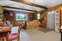 Mountain Rose Horse Farm - Guest Cottage