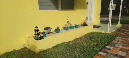 Paradise Pocket - Unit B