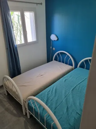Bas de Maison 3 chambre 8 couchages avec piscine pour 6 adultes et 2 enfants Отели в г. Лумио