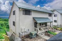 Modern Condo Located in the Resort Village of Seven Devils. Great Views!