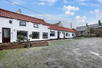 Minnow's Rest - North East Escapes Hotels near Seahouses Harbour