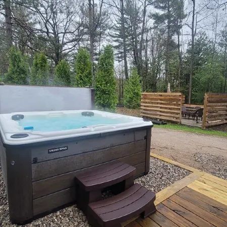 Amazing Dome! Panoramic Barrel Sauna! Hot Tub! Sleeps 6 Pet Friendly, Fire Place Отели в г. Интерлошен