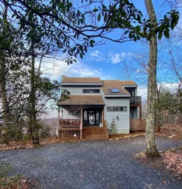 Cozy Cottage with beautiful Mountain View’s - close to wineries