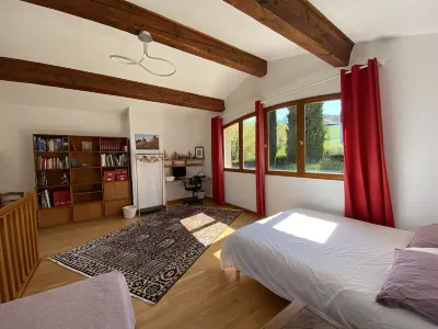 Villa with pool and garden - 30' from Lyon Hotels in 