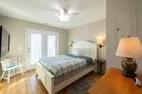 🌊 Luxe Oceanfront Escape 4BR + Private Pool & Stunning Views