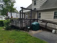 Cape Cod home in great location! Walk to downtown Hotels in Pawcatuck