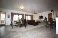 Saguaro Sunset Retreat