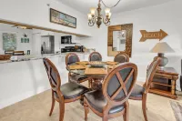 2br Condo on Park with walking access to the beach.