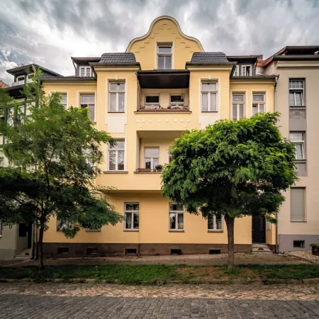 Bright and central apartment with 2 bedrooms, 100 m² living space