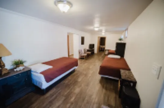 Steps from the water, firepit, large yard, family friendly