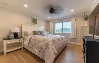 6bedroom family house with pool sauna jacuzzi Hotels near Cordova Park