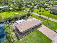 Cocohome on Water. Close to all best beaches. Hotels in North Port