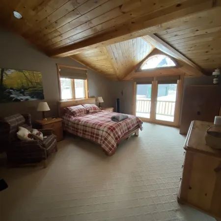 Adirondack Waterfront Lodge Close to Old Forge with A/C and Heated Garage