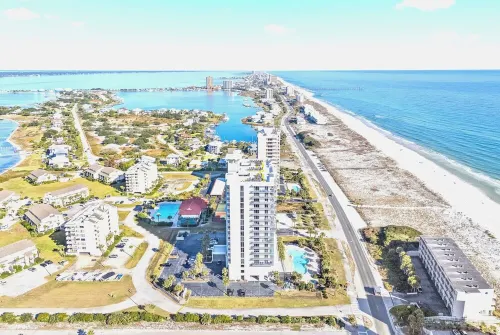 10th Floor Sweeping Views of the Gulf. Steps from Beach Access.