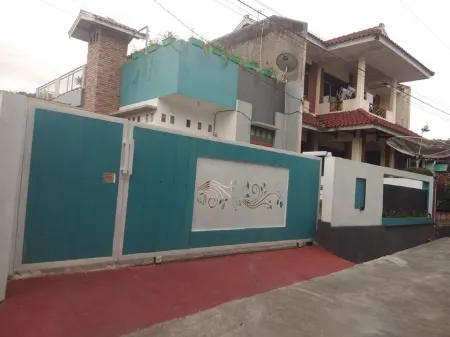 Villa Seledri Syariah Отели рядом с достопримечательностью «Тангкубан»