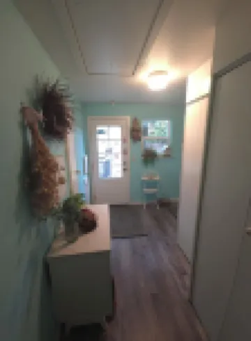 PRIVATE and PEACEFUL living unit, with a view of Mt. Rainier. Close to downtown.