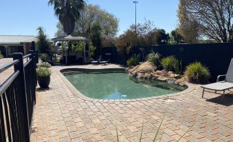 Lincoln Cottage Motor Inn