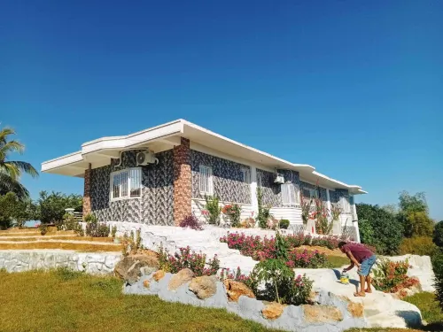 Michaels Homestay - Farm Villa nr Patar Beach & Bolinao Falls Hotel di Bolinao