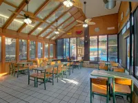 Sidney James Mountain Lodge - Scenic