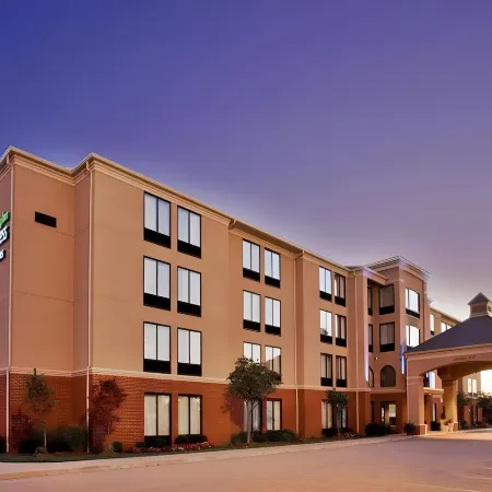 Holiday Inn Express & Suites CAPE GIRARDEAU I-55 by IHG