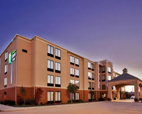 Holiday Inn Express & Suites CAPE GIRARDEAU I-55 by IHG Hotels in Cape Girardeau