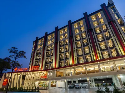 Zircon Hotel Các khách sạn gần Wat Prayasuren
