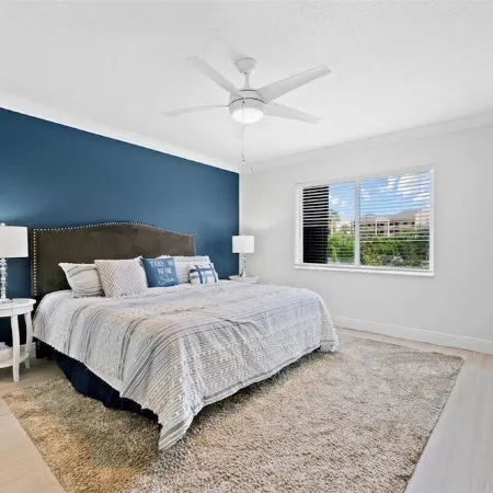 2/2 Condo Steps from the Beach