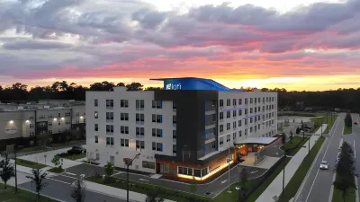 Aloft Gainesville University Area Hotels near Hibbett Sports