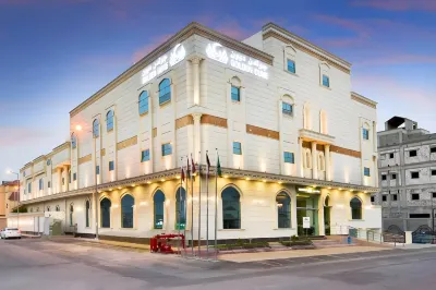 فندق جولدن ديون الفيحاء Hotels near الأندلس سكوير