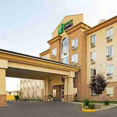 Holiday Inn Express Grande Prairie Hotel Exterior
