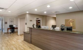 Comfort Suites Near Birkdale Village- Huntersville